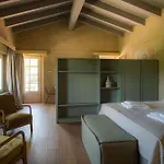 Borgo Isolabella - Wine & Vermouth Relais Lantgård *