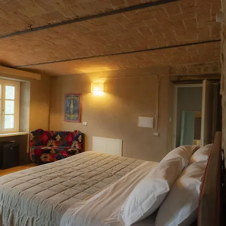 Borgo Isolabella - Wine & Vermouth