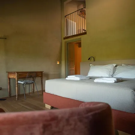 Farm stay Borgo Isolabella - Wine & Vermouth Relais Loazzolo