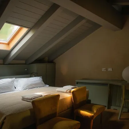 Borgo Isolabella - Wine & Vermouth * Loazzolo