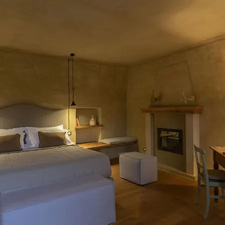 Borgo Isolabella - Wine & Vermouth * Loazzolo