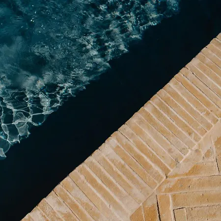 בית חווה Borgo Isolabella - Wine & Vermouth