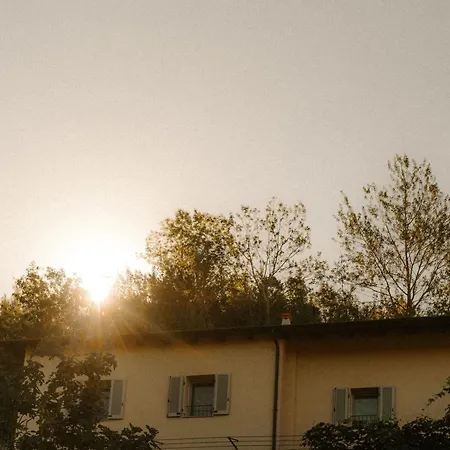 בית חווה Borgo Isolabella - Wine & Vermouth *