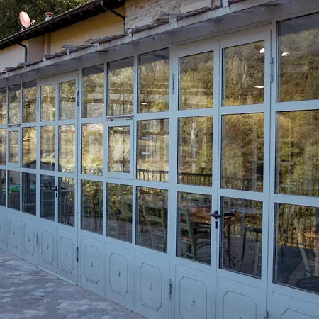 Borgo Isolabella - Wine & Vermouth Relais Loazzolo