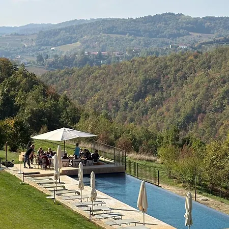 Borgo Isolabella - Wine & Vermouth Relais Loazzolo