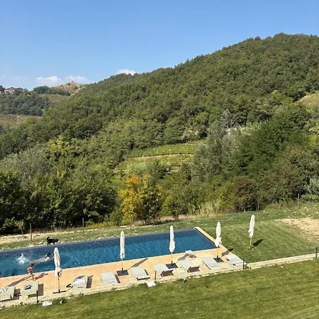 Farm stay Borgo Isolabella - Wine & Vermouth Relais
